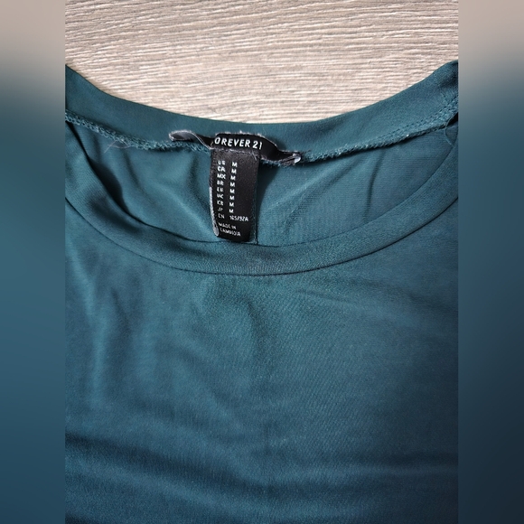 Forever 21 Women Dress Medium Green Polyester Short Sleeve Straight Pencil Midi - Picture 3 of 6